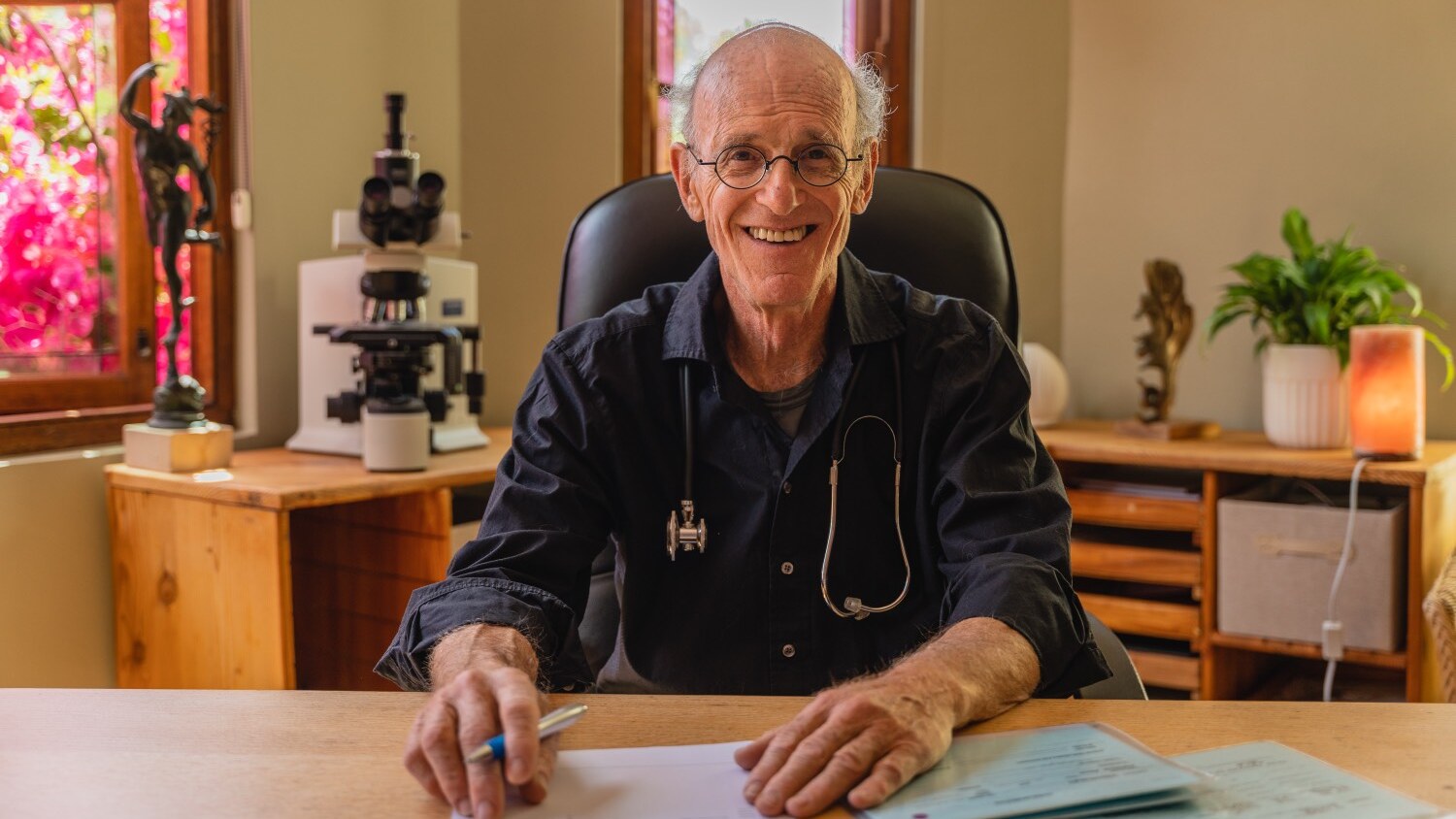 Dr. Raoul Goldberg