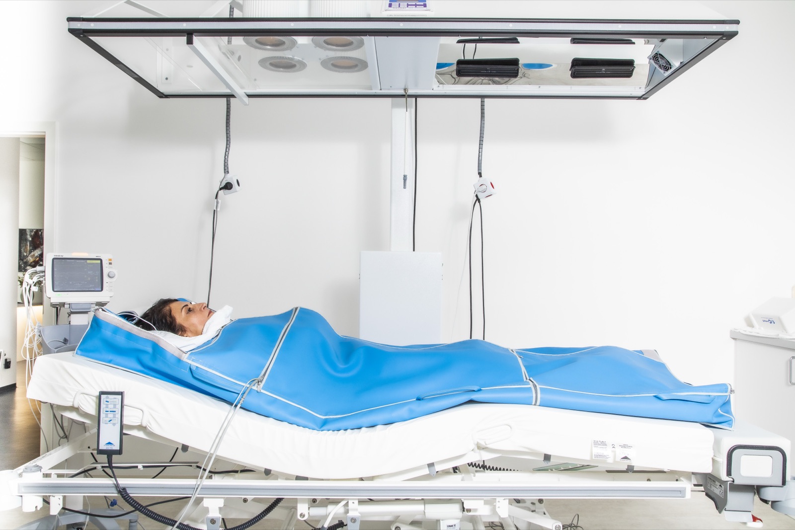 The Heckel HT-3000 whole-body hyperthermia system